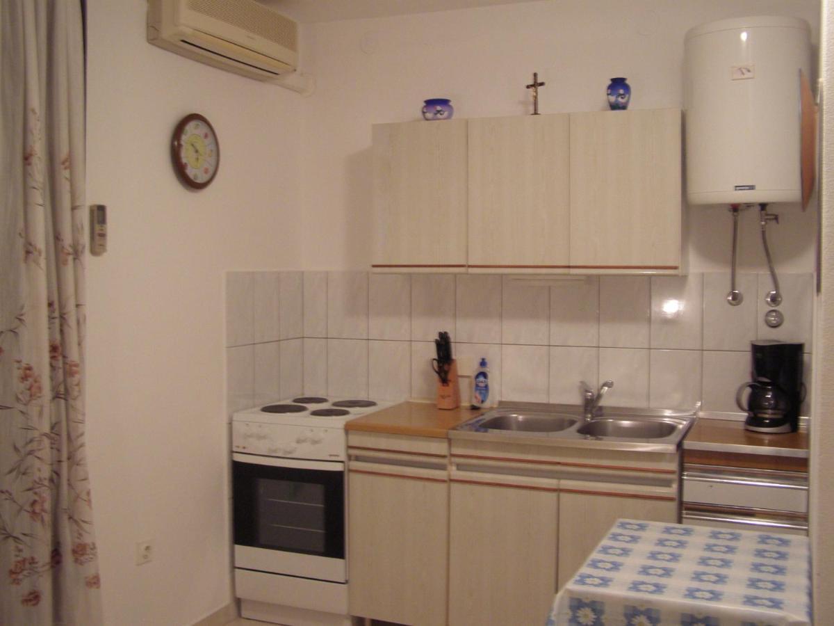 Apartments Rovis Tar-Vabriga Ngoại thất bức ảnh